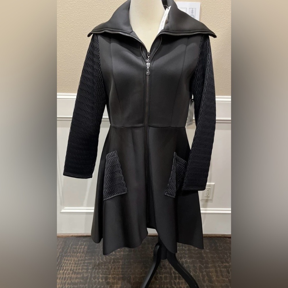 Samuel Dong M black jacket